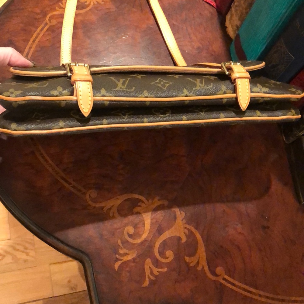 Louis Vuitton great condition ❤️ - Picture 4 of 8